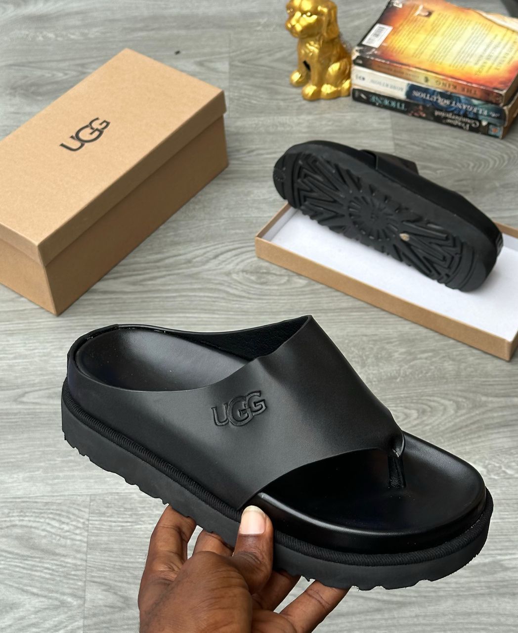 UGG luxury Pam slipper- black