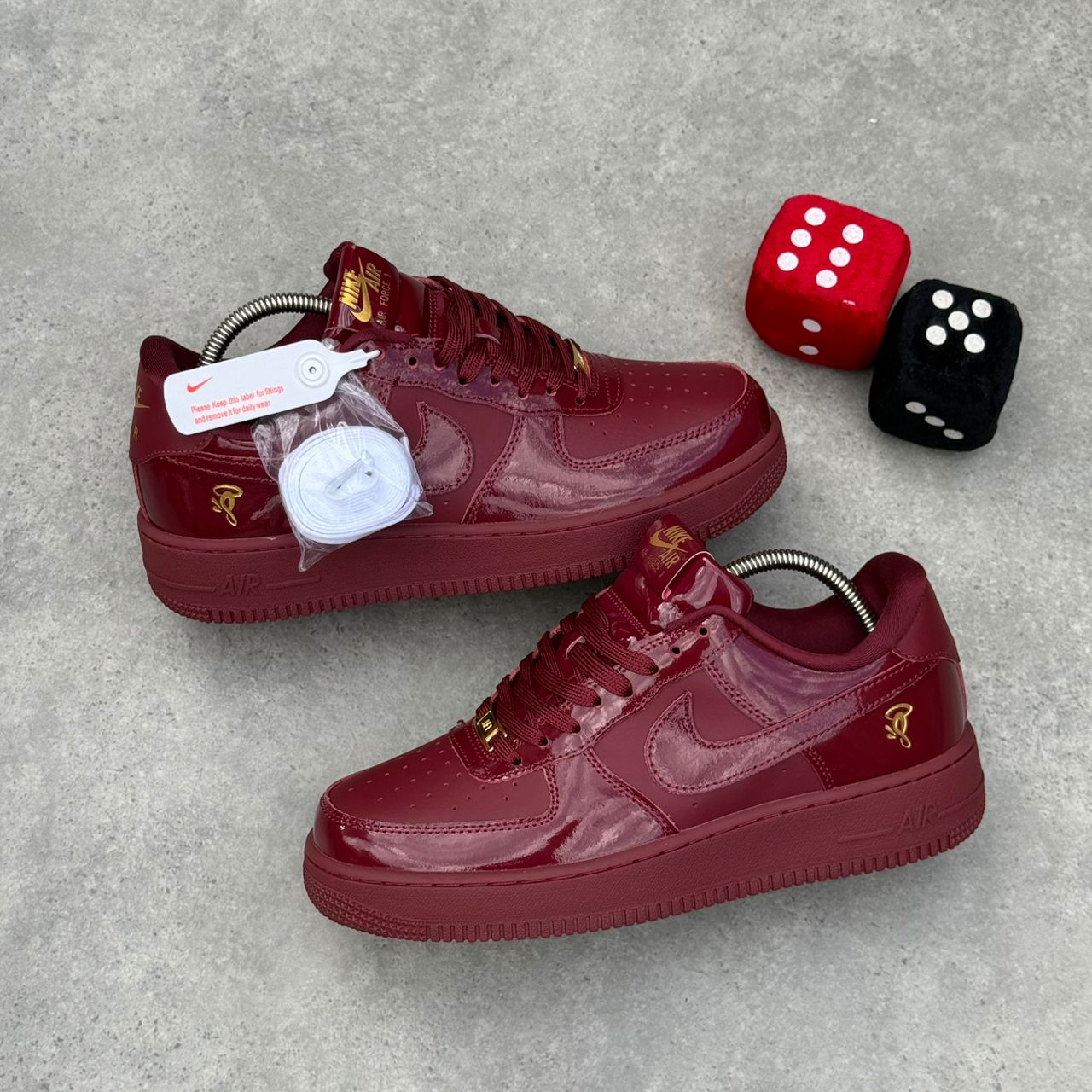 NIKE AIRFORCE SNKS®️ PATENT RED