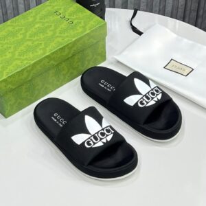 Gucci luxury slide- Black / Crisp White Logo