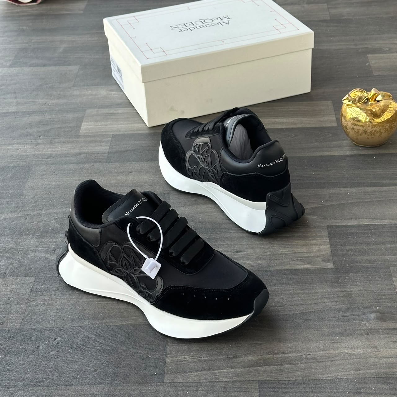 Alexander McQueen Men luxury Shoe - black - Image 3