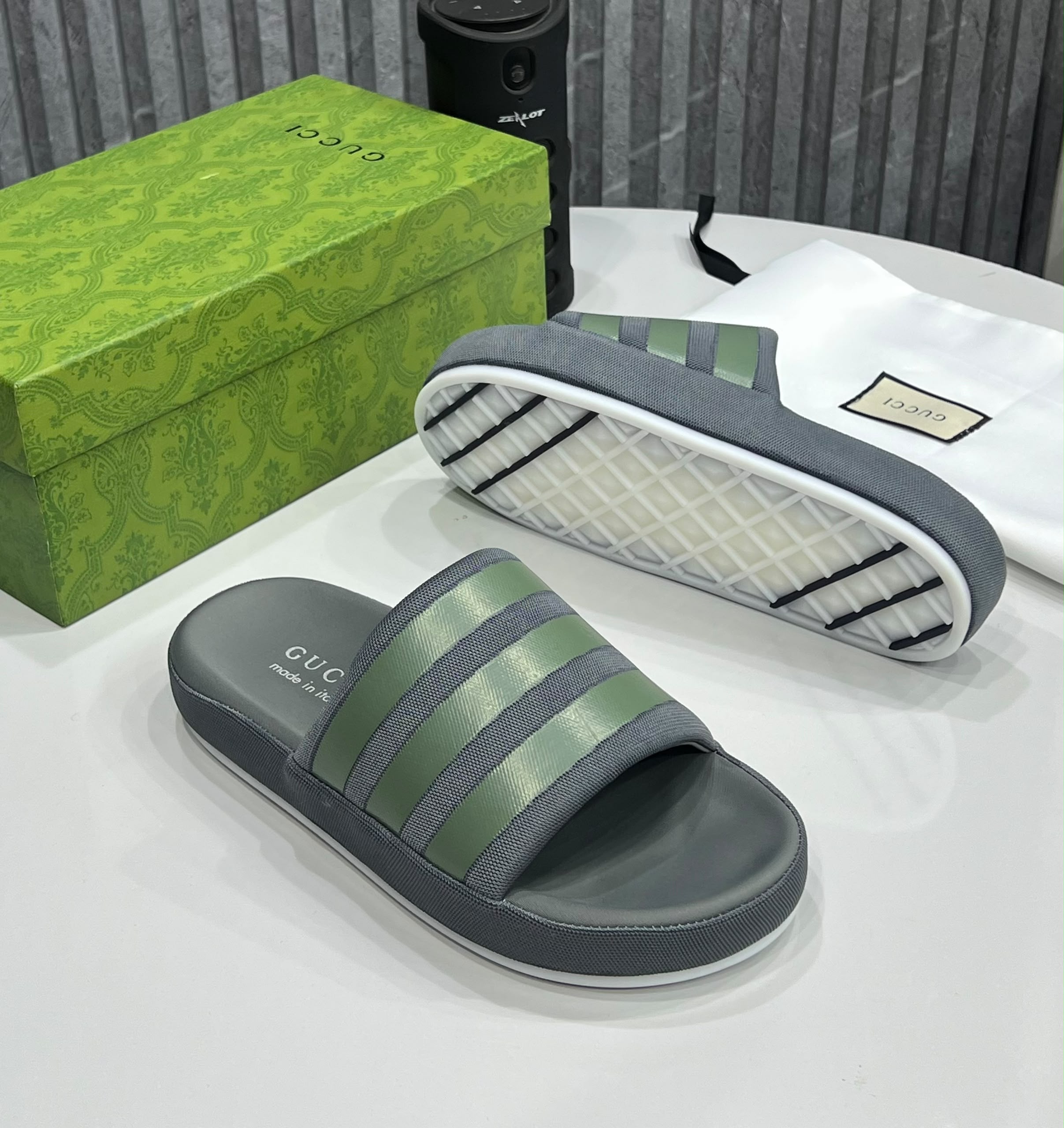 Gucci luxury slide- green - Image 2