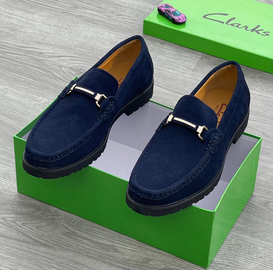 Clark suede loafer blue