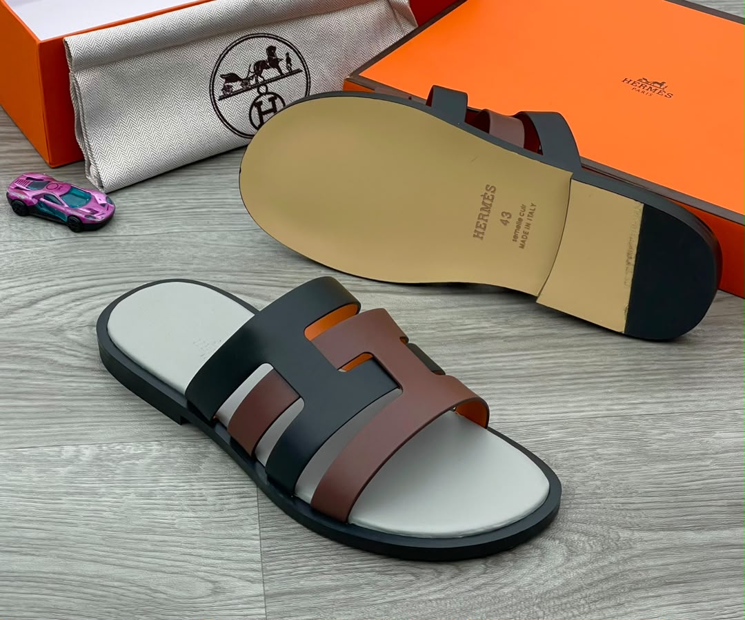 Hermes Premium Men's "H" Leather Slide Sandal - Image 2