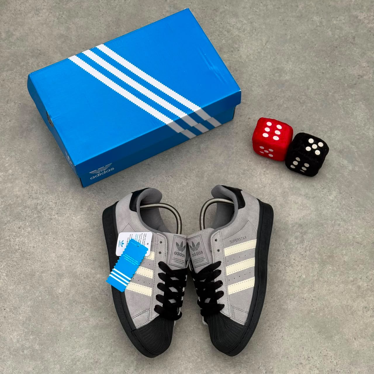 ADIDAS SUPERSTAR SNKS®️